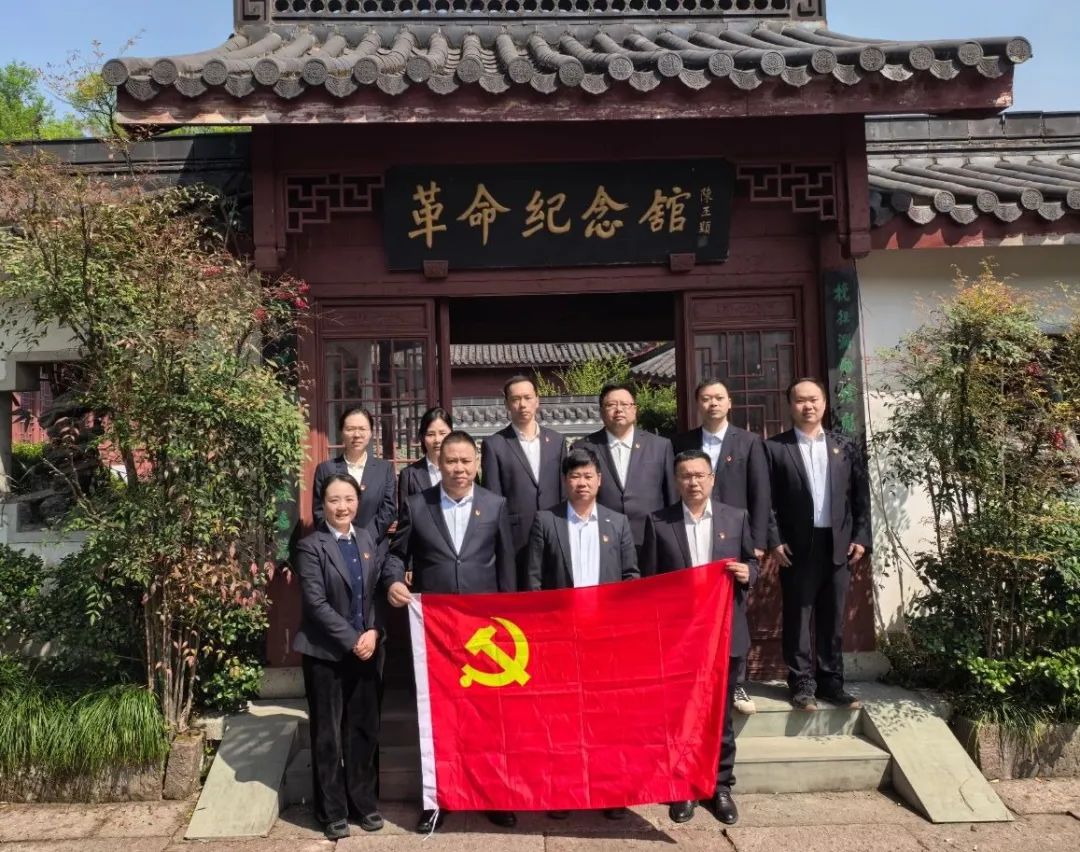 1748268913576195.jpg 403-8-1.jpg