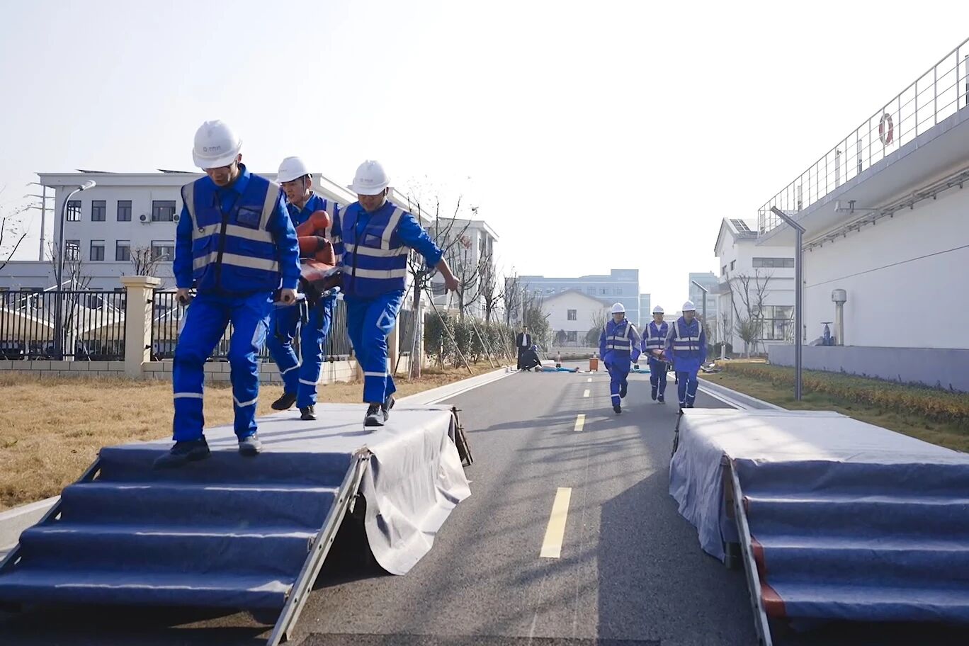 1765539003772369.jpg 1212-7-3.jpg